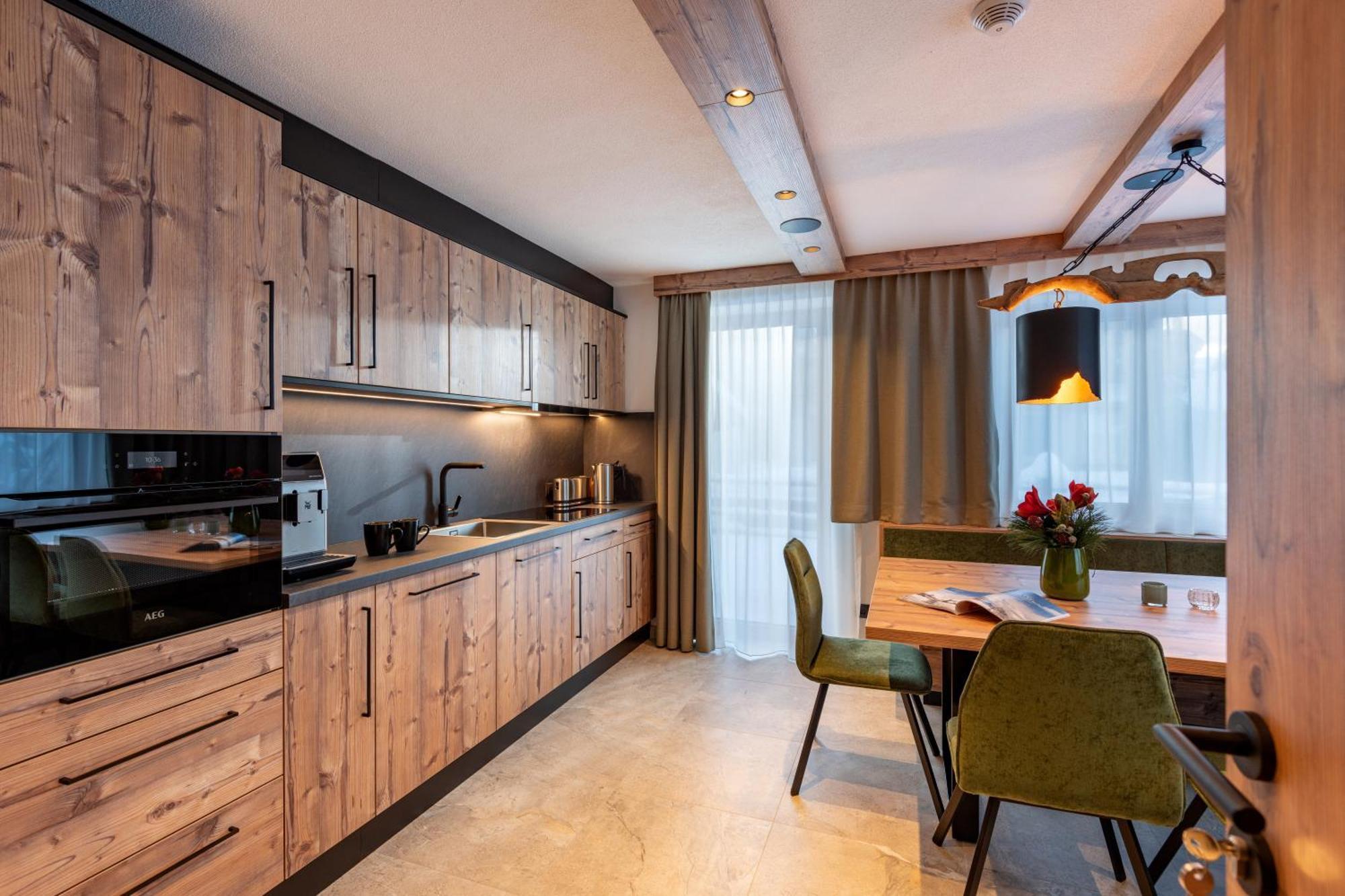 Anja'S Schoenblick - Bed & Breakfast Герлос Экстерьер фото